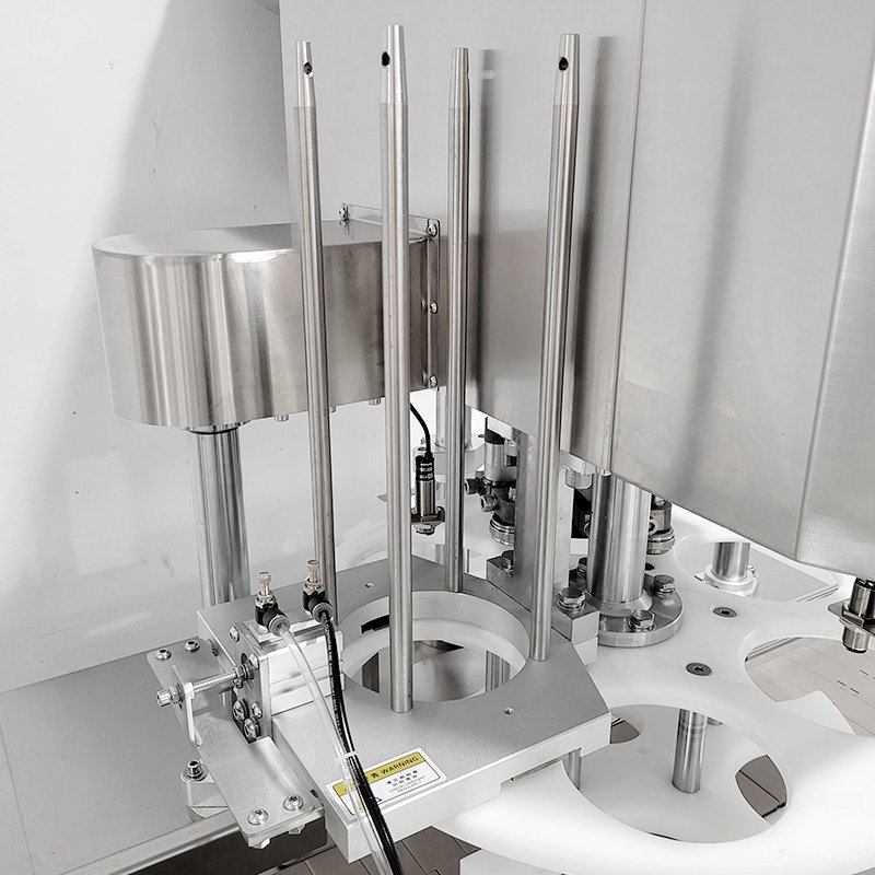 Automatic can sealing machine