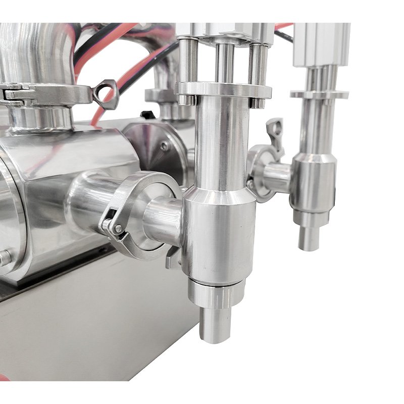Piston filling machine