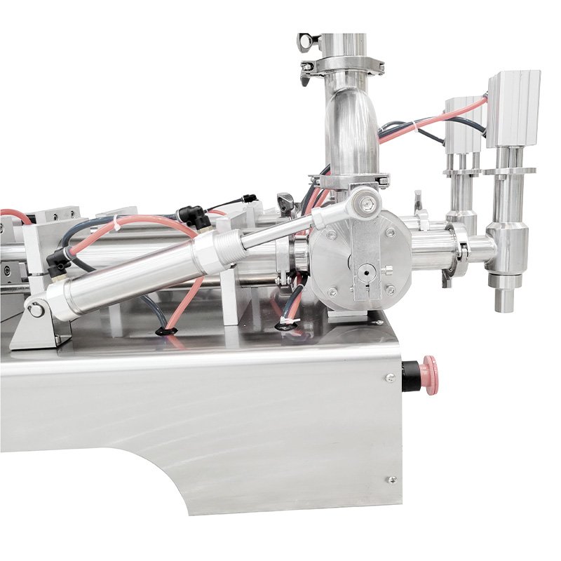 Piston filling machine