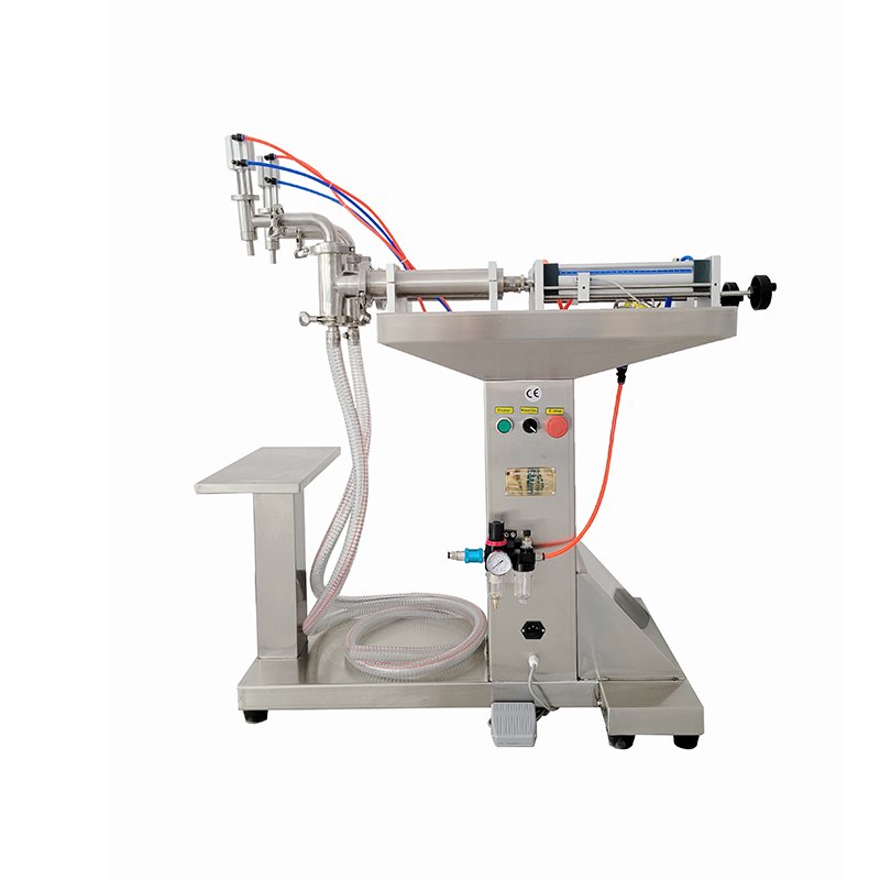 Máquina de llenado de líquidos con pistón neumático XY y plataforma de trabajo.