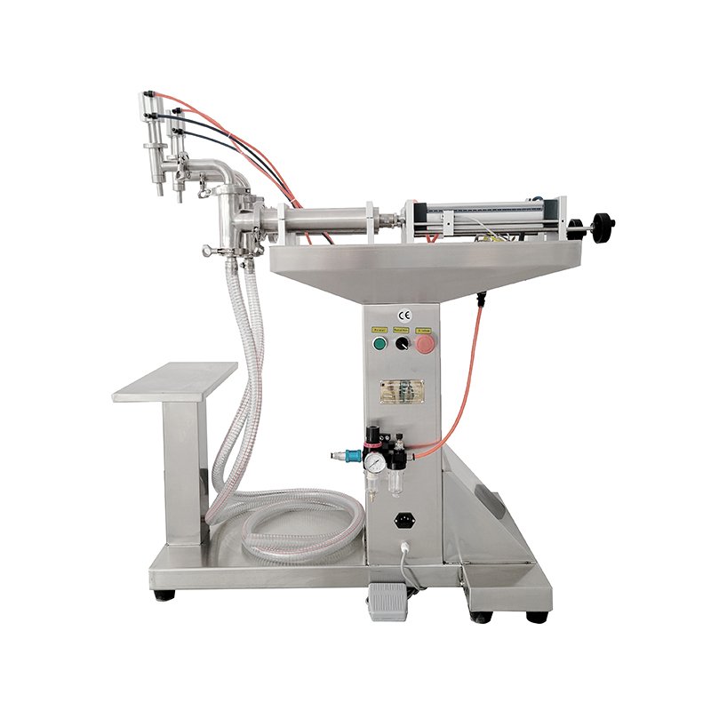 X-Y pneumatic piston liquid filling machine with working platform
