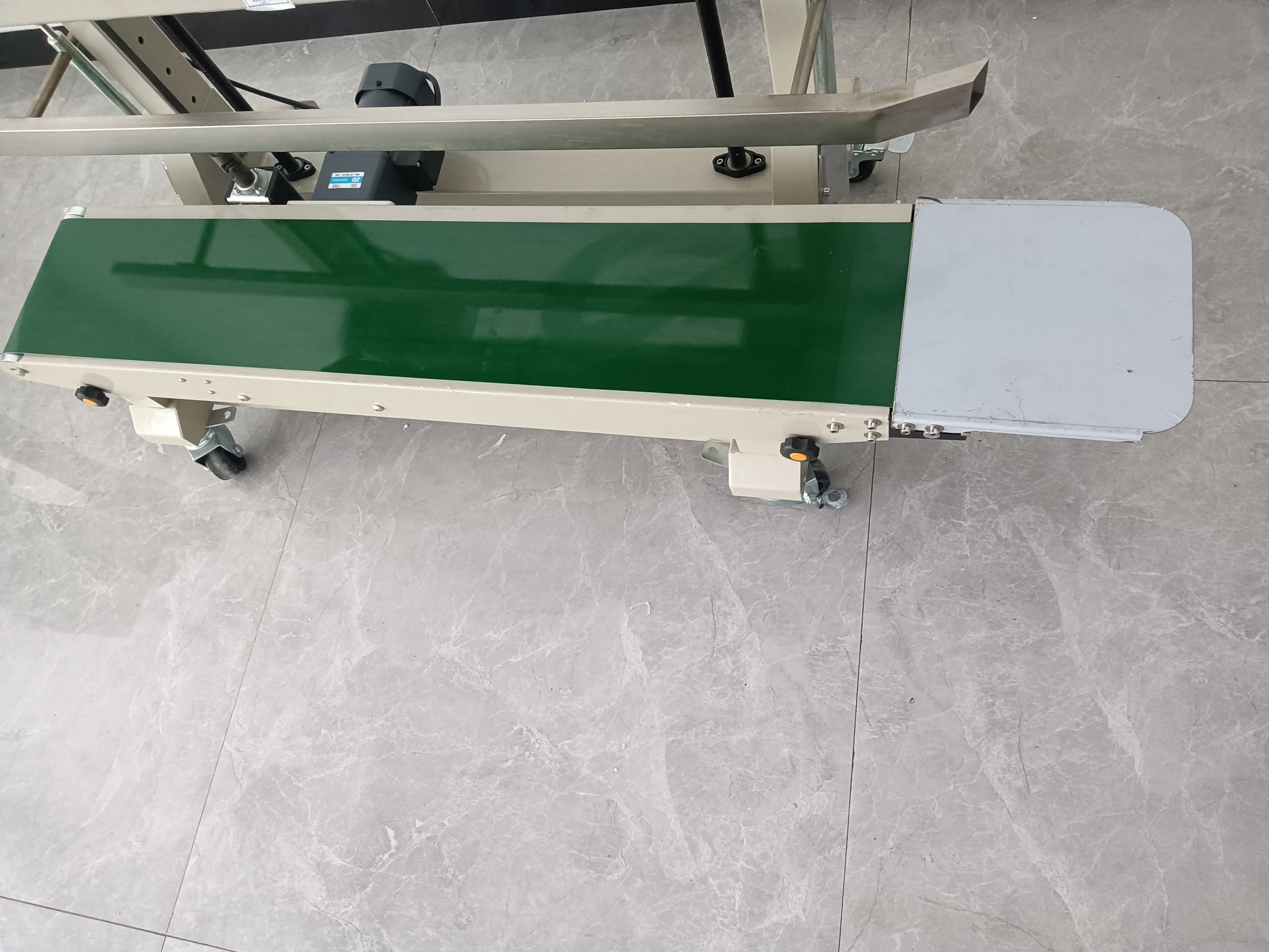 Continuous Sealing Machine